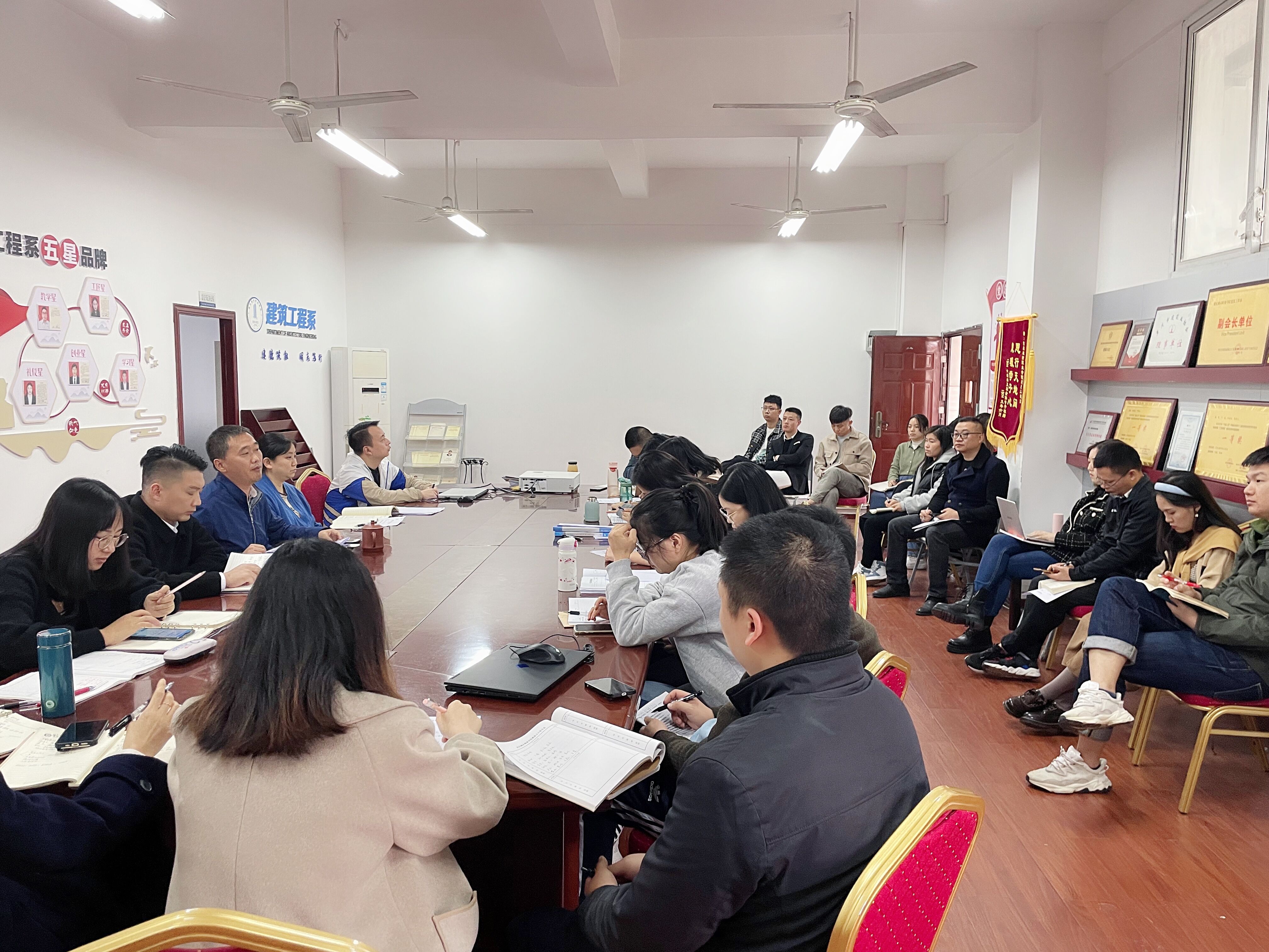 图片3.jpg 图片3.jpg