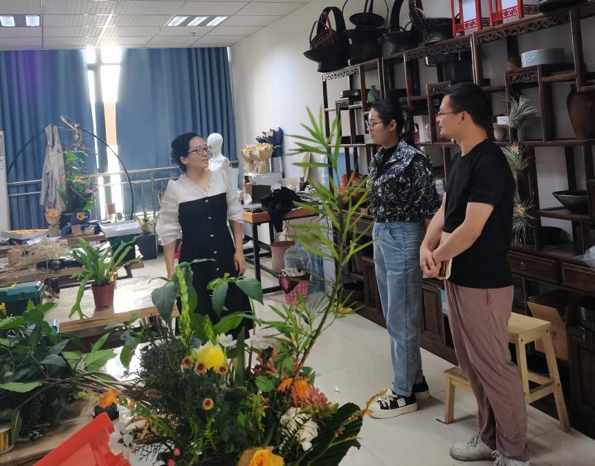 图片4.jpg 图片4.jpg